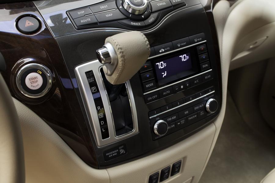  Nissan Quest 2011 года  (фото 4 из 32)